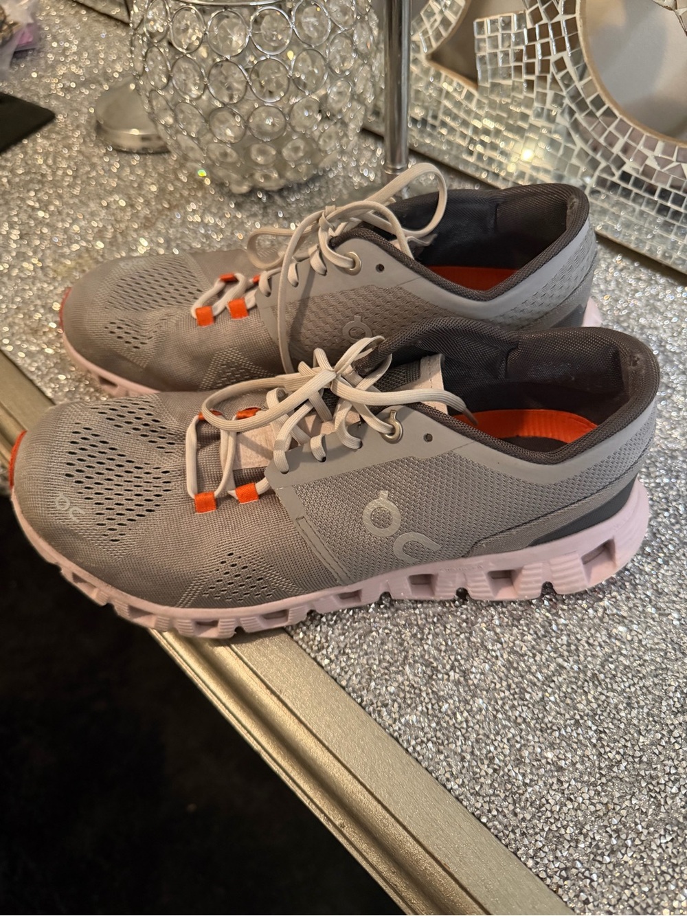 ⭐️ Womens On Cloud Running Shoes in‎ Gray with Light Pink Soles